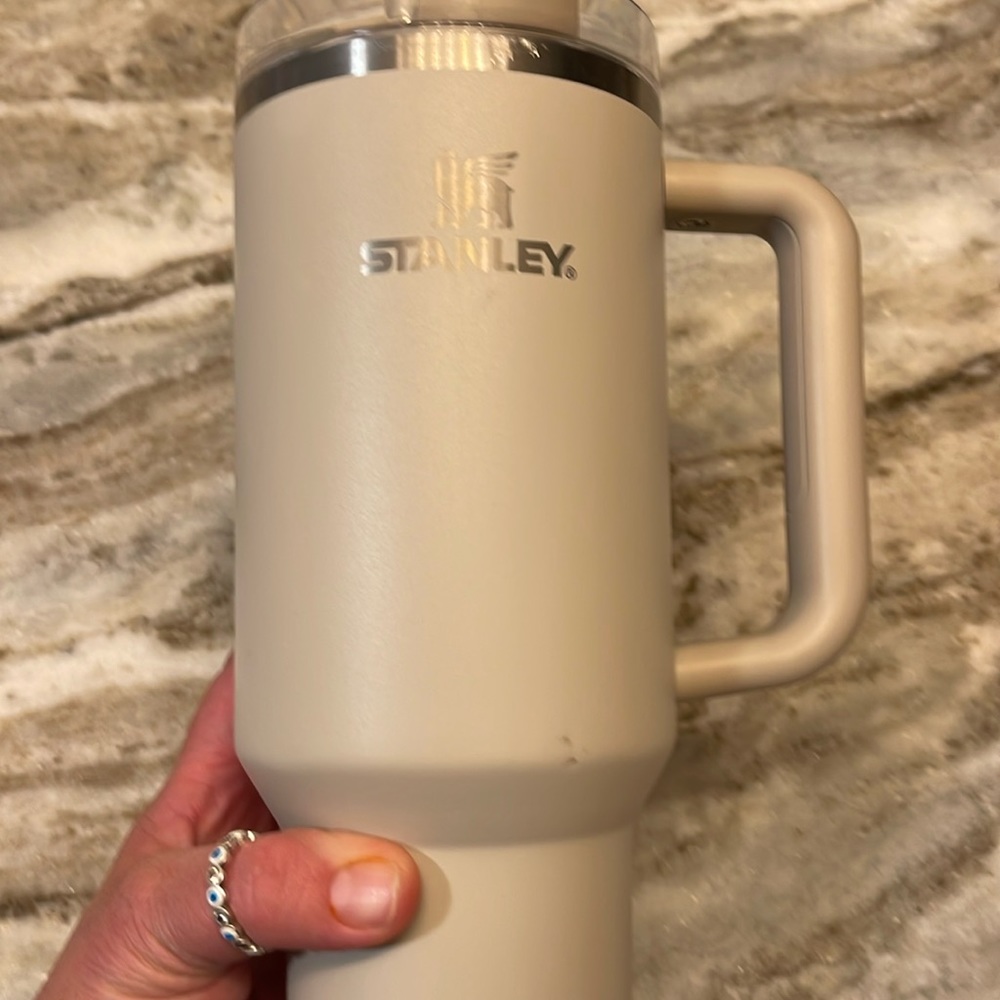 Taupe Stanley 40oz